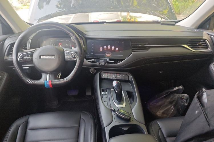 Used Haval F7 2020 1.5T Two-Wheel Drive i-Type Center Console