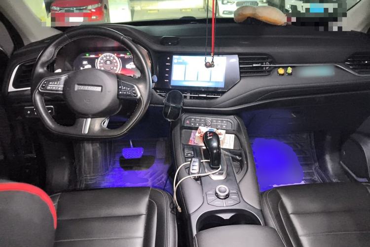 Used Haval F7 2020 1.5T Two-Wheel Drive i-Trend Center Console