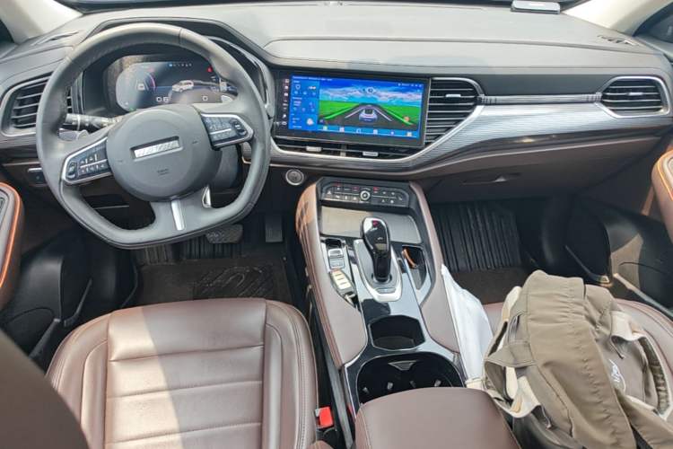 Used Haval F7 2020 1.5T Two-Wheel Drive i-Trend Center Console