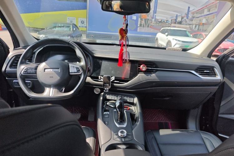 Used Haval F7 2020 1.5T Two-Wheel Drive i-Trend Center Console