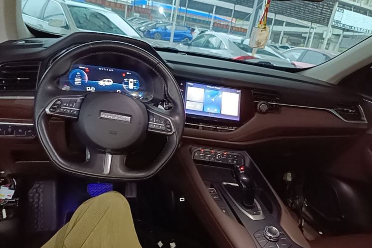 Used Haval F7 2020 1.5T Two-Wheel Drive i-Trend Center Console