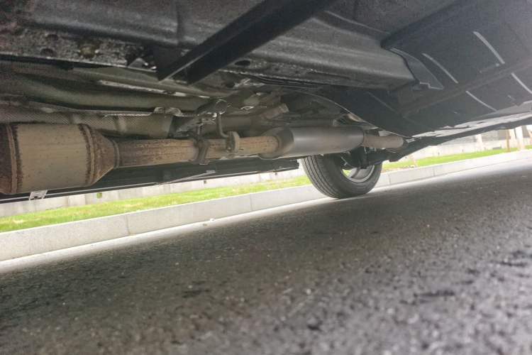 Used Haval F7 2020 2.0T Two-Wheel Drive i-Van Chassis Front Left