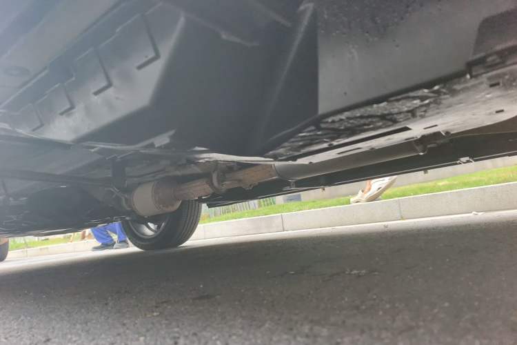 Used Haval F7 2020 2.0T Two-Wheel Drive i-Van Chassis Rear Left