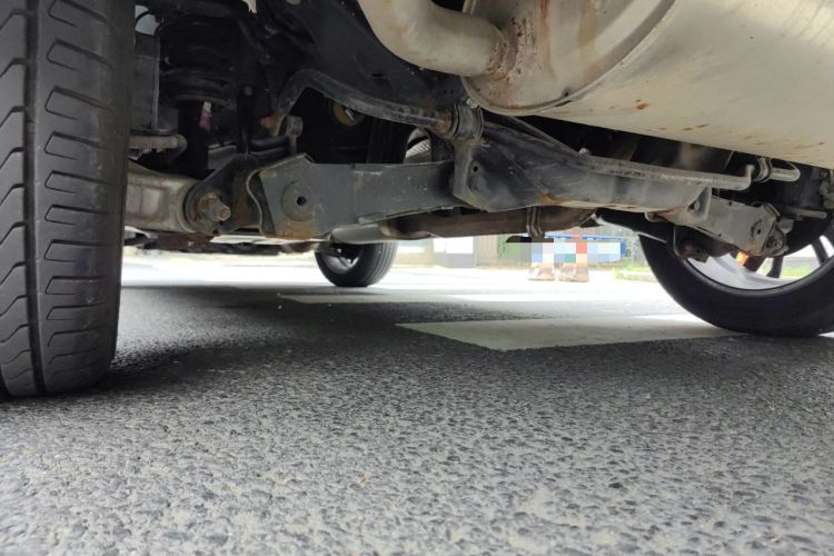 Used Haval F7 2020 2.0T Two-Wheel Drive i-Van Chassis Rear Left