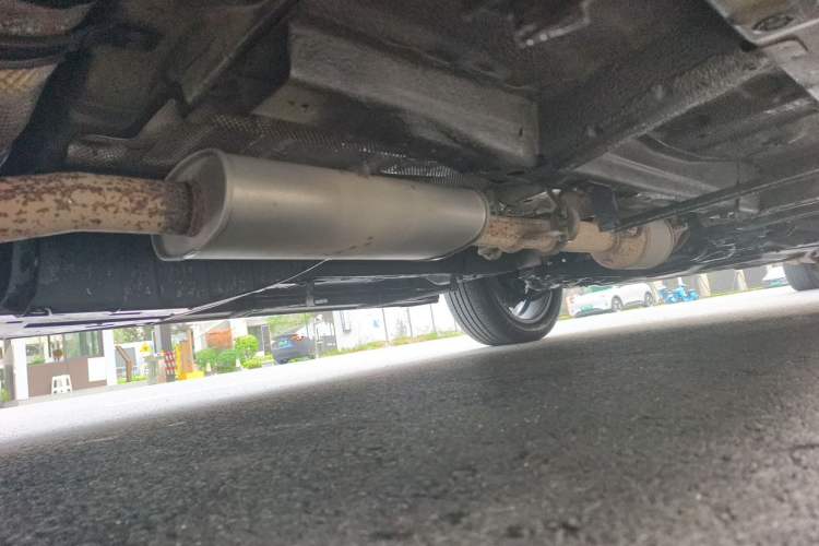 Used Haval F7 2020 2.0T Two-Wheel Drive i-Van Chassis Rear Right
