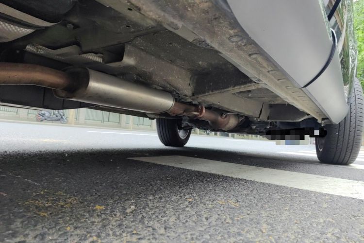 Used Haval F7 2020 2.0T Two-Wheel Drive i-Van Chassis Rear Right