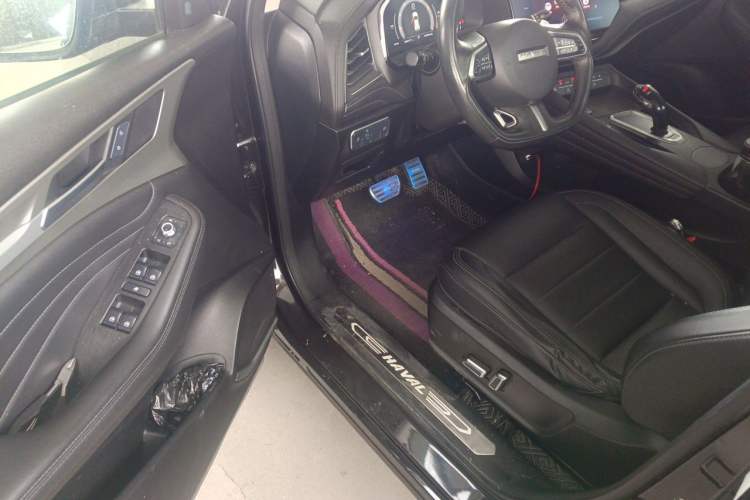 Used Haval F7 2020 2.0T Two-Wheel Drive i-Active Driver Seat