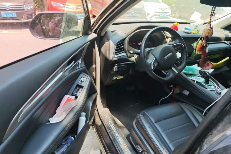 Used Haval F7 2020 2.0T Two-Wheel Drive i-Van Driver Seat
