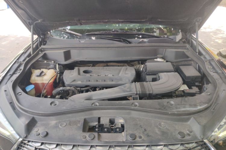 Used Haval F7 2020 2.0T All-Wheel Drive iJoy Engine Bay