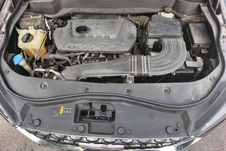 Used Haval F7 2020 2.0T Two-Wheel Drive i-Van Engine Bay