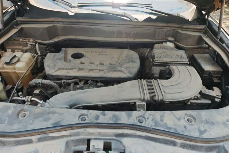 Used Haval F7 2020 2.0T Two-Wheel Drive i-Van Engine Bay