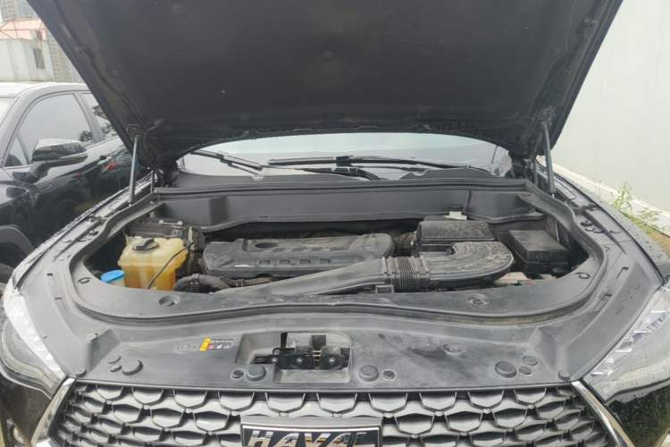 Used Haval F7 2020 2.0T Two-Wheel Drive i-Van Engine Bay
