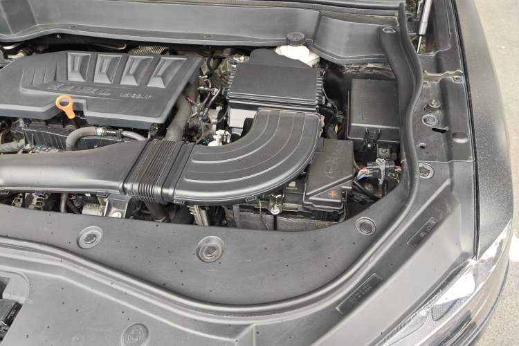Used Haval F7 2020 1.5T Two-Wheel Drive i-Type Engine Bay Left
