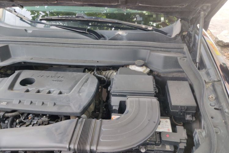 Used Haval F7 2020 2.0T All-Wheel Drive iJoy Engine Bay Left