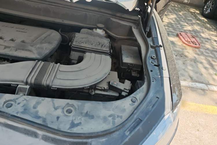 Used Haval F7 2020 2.0T Two-Wheel Drive i-Van Engine Bay Left