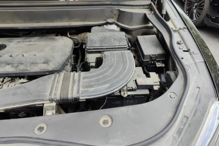 Used Haval F7 2020 2.0T Two-Wheel Drive i-Van Engine Bay Left