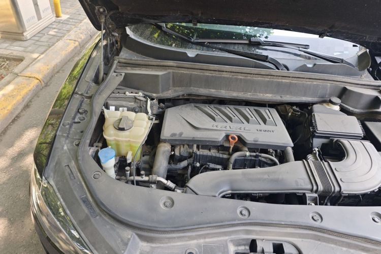 Used Haval F7 2020 1.5T Two-Wheel Drive i-Type Engine Bay Right