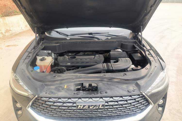 Used Haval F7 2020 2.0T Two-Wheel Drive i-Van Engine Bay