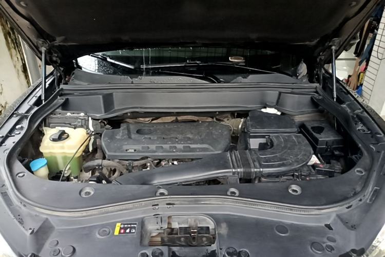 Used Haval F7 2020 2.0T Two-Wheel Drive i-Van Engine Bay