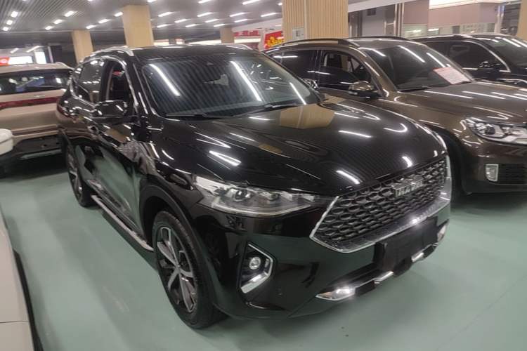 Used Haval F7 2020 1.5T Two-Wheel Drive i-Trend Front Right 45 Deg