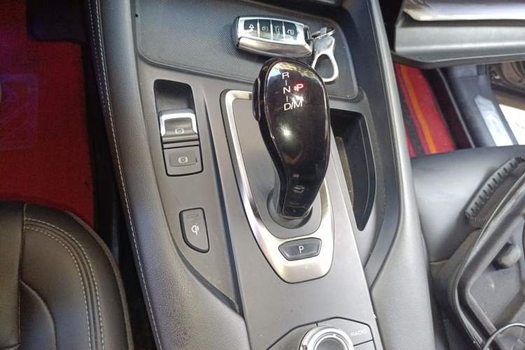 Used Haval F7 2020 1.5T Two-Wheel Drive i-Trend Gear Lever