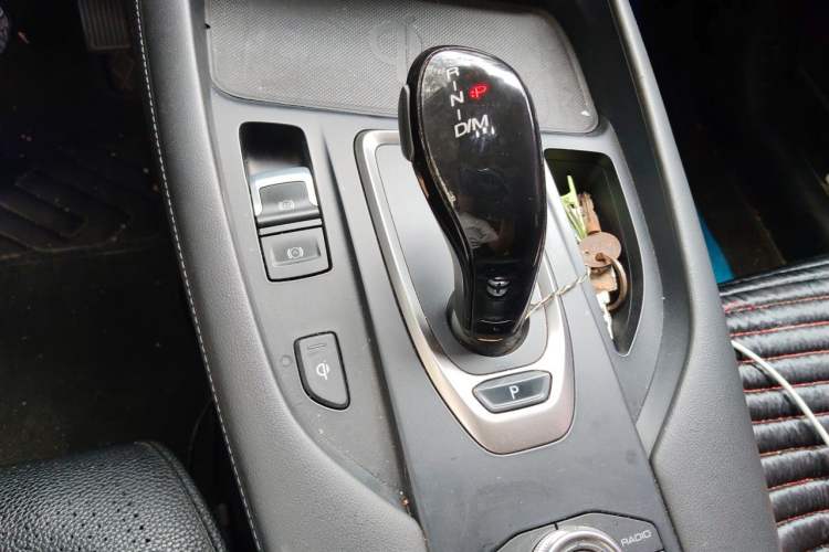 Used Haval F7 2020 1.5T Two-Wheel Drive i-Trend Gear Lever