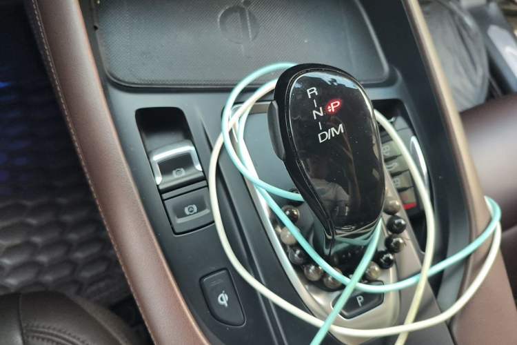 Used Haval F7 2020 2.0T All-Wheel Drive iJoy Gear Lever