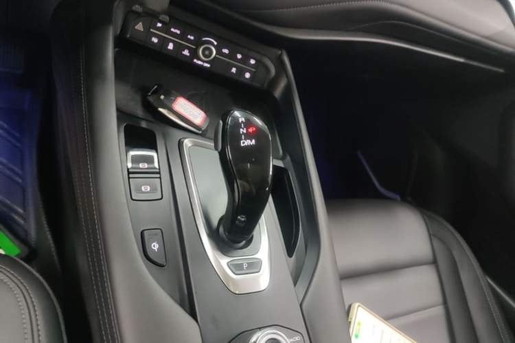 Used Haval F7 2020 1.5T Two-Wheel Drive i-Trend Gear Lever