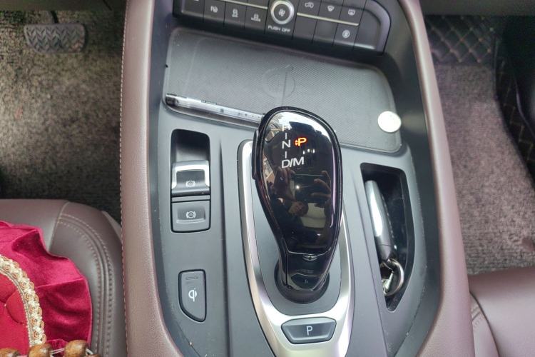 Used Haval F7 2020 2.0T Two-Wheel Drive i-Van Gear Lever