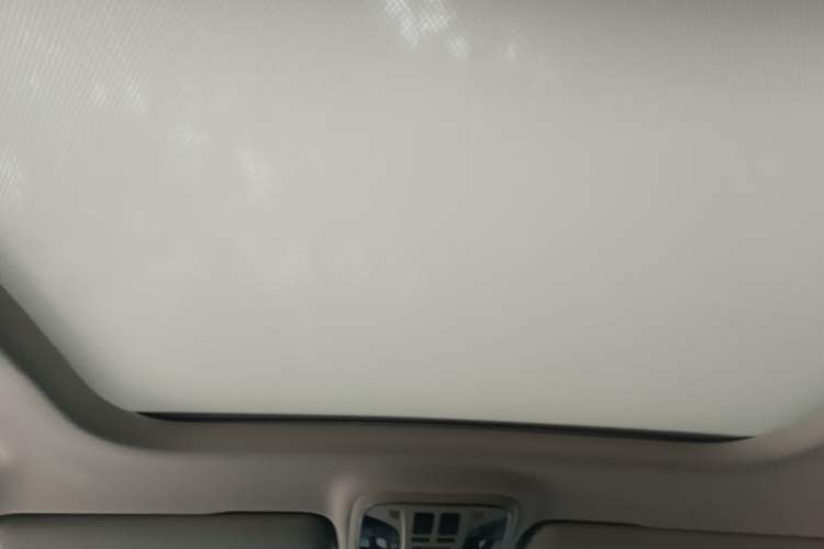 Used Haval F7 2020 2.0T Two-Wheel Drive i-Van Headliner