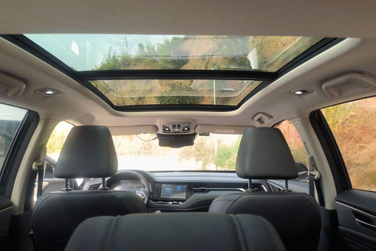 Used Haval F7 2020 2.0T Two-Wheel Drive i-Van Headliner