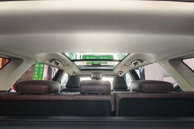 Used Haval F7 2020 2.0T All-Wheel Drive iJoy Headliner