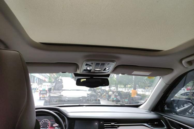 Used Haval F7 2020 2.0T Two-Wheel Drive i-Van Headliner