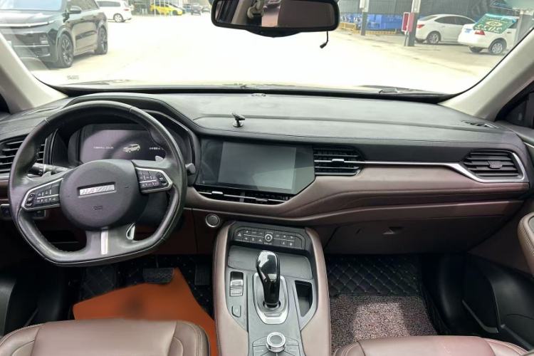 Used Haval F7 2020 2.0T Two-Wheel Drive i-Van Interior 2