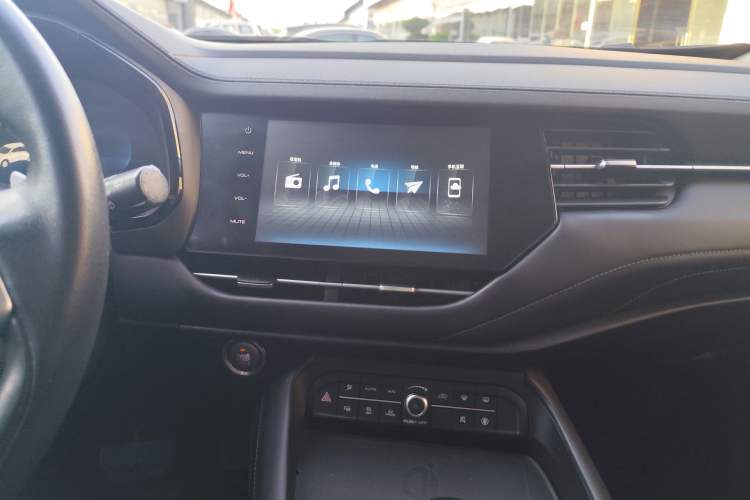 Used Haval F7 2020 2.0T Two-Wheel Drive i-Van Interior 3