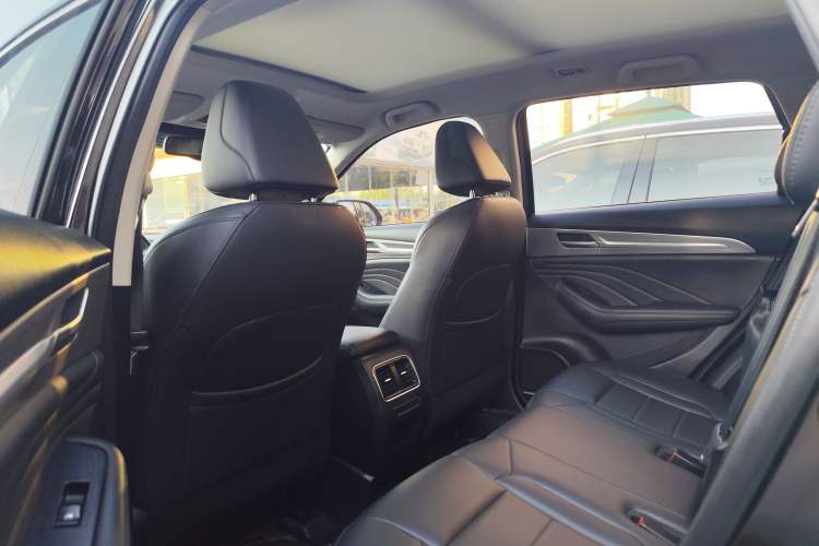Used Haval F7 2020 2.0T Two-Wheel Drive i-Van Interior 6