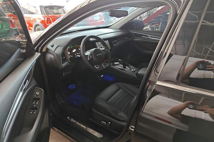 Used Haval F7 2020 2.0T Two-Wheel Drive i-Van Left Front Seat