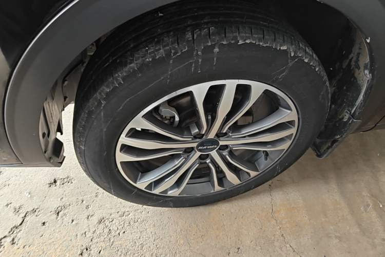 Used Haval F7 2020 2.0T Two-Wheel Drive i-Van Left Front Wheel Hub