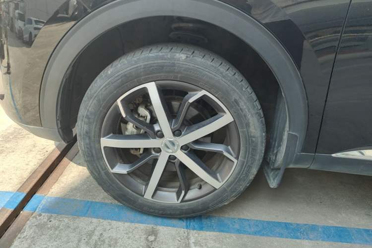 Used Haval F7 2020 1.5T Two-Wheel Drive i-Type Left Front Wheel Hub