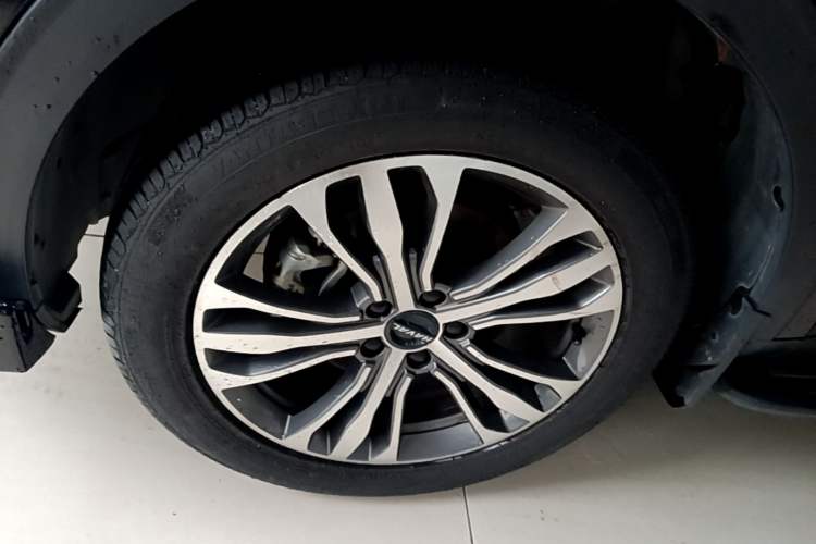 Used Haval F7 2020 2.0T Two-Wheel Drive i-Van Left Front Wheel Hub