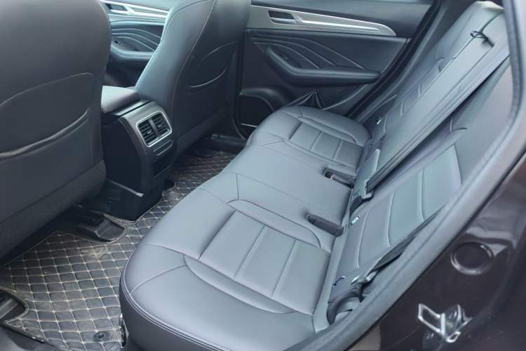 Used Haval F7 2020 2.0T All-Wheel Drive iJoy Left Rear Seat