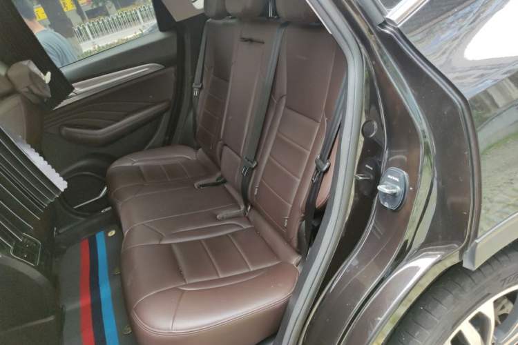 Used Haval F7 2020 2.0T Two-Wheel Drive i-Van Left Rear Seat