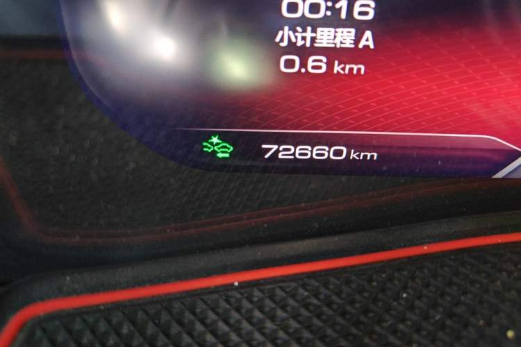 Used Haval F7 2020 2.0T Two-Wheel Drive i-Van Odometer Close Up