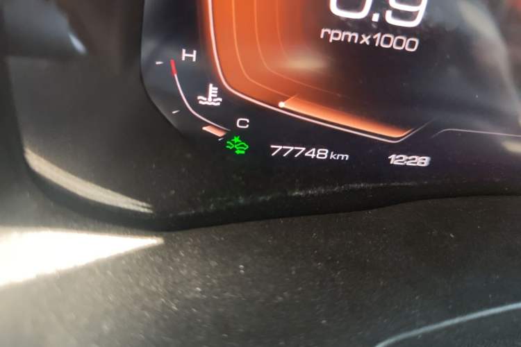 Used Haval F7 2020 2.0T Two-Wheel Drive i-Van Odometer Close Up