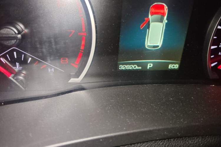 Used Haval F7 2020 1.5T Two-Wheel Drive iCool Odometer Close Up