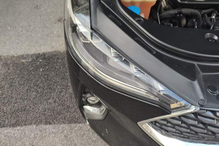 Used Haval F7 2020 2.0T All-Wheel Drive iJoy Right Front Headlight