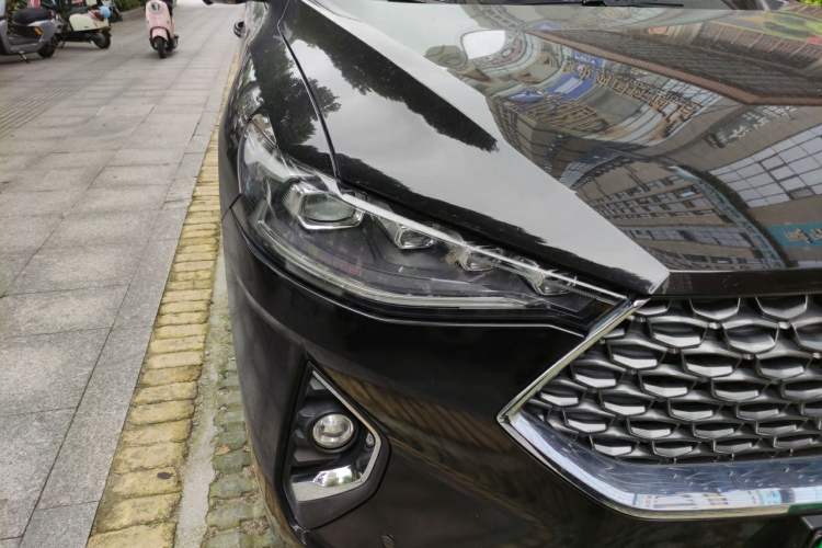 Used Haval F7 2020 2.0T Two-Wheel Drive i-Van Right Front Headlight