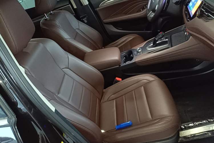 Used Haval F7 2020 1.5T Two-Wheel Drive i-Trend Right Front Seat