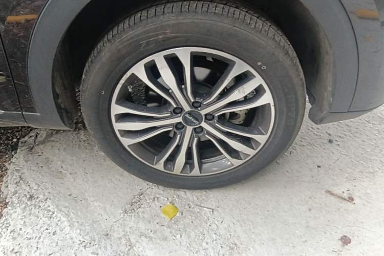 Used Haval F7 2020 2.0T Two-Wheel Drive i-Van Right Front Wheel Hub