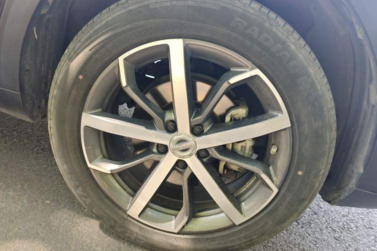 Used Haval F7 2020 1.5T Two-Wheel Drive i-Type Right Front Wheel Hub